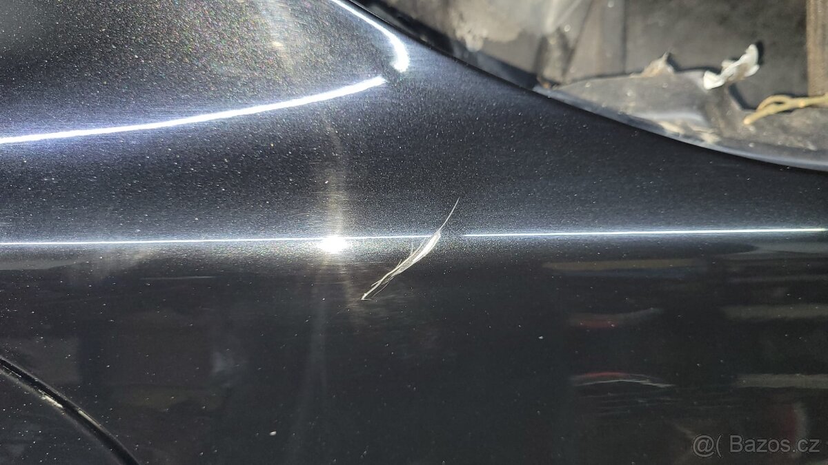 BMW X3 E83 2006- Pravý přední blatník - 3