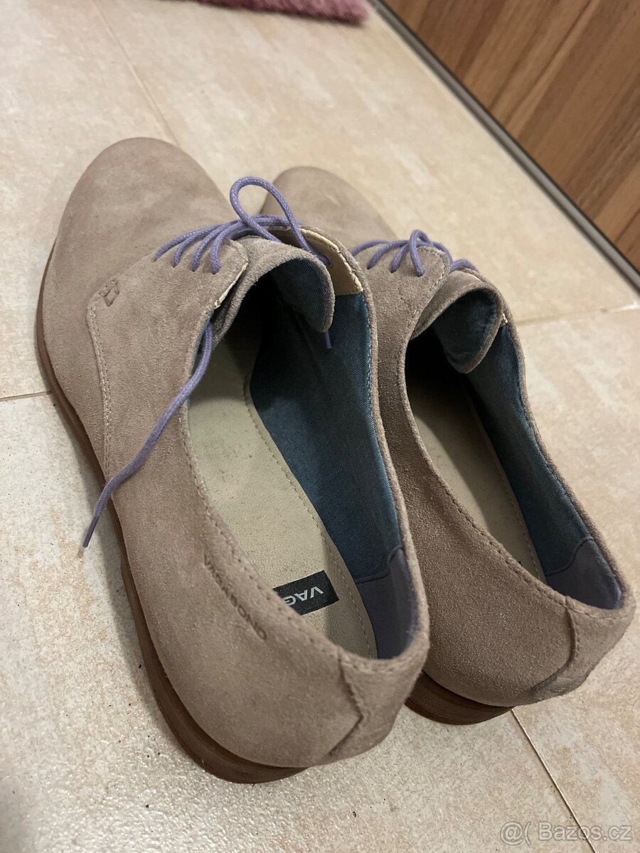 Vagabond vel. 44 - 3