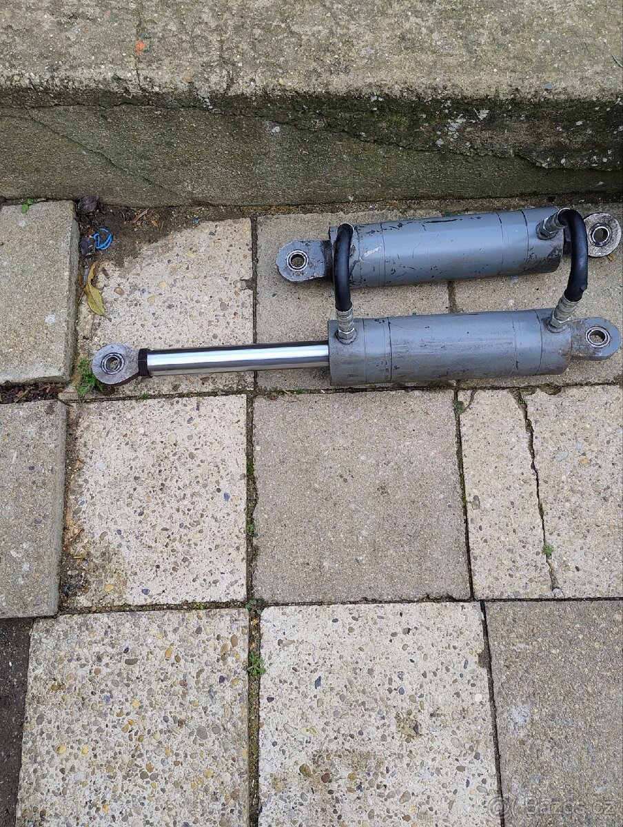 Hydraulické válce. - 3