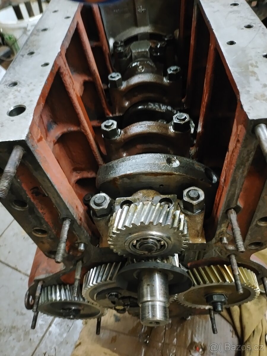 Prodám na Zetor URI - 3