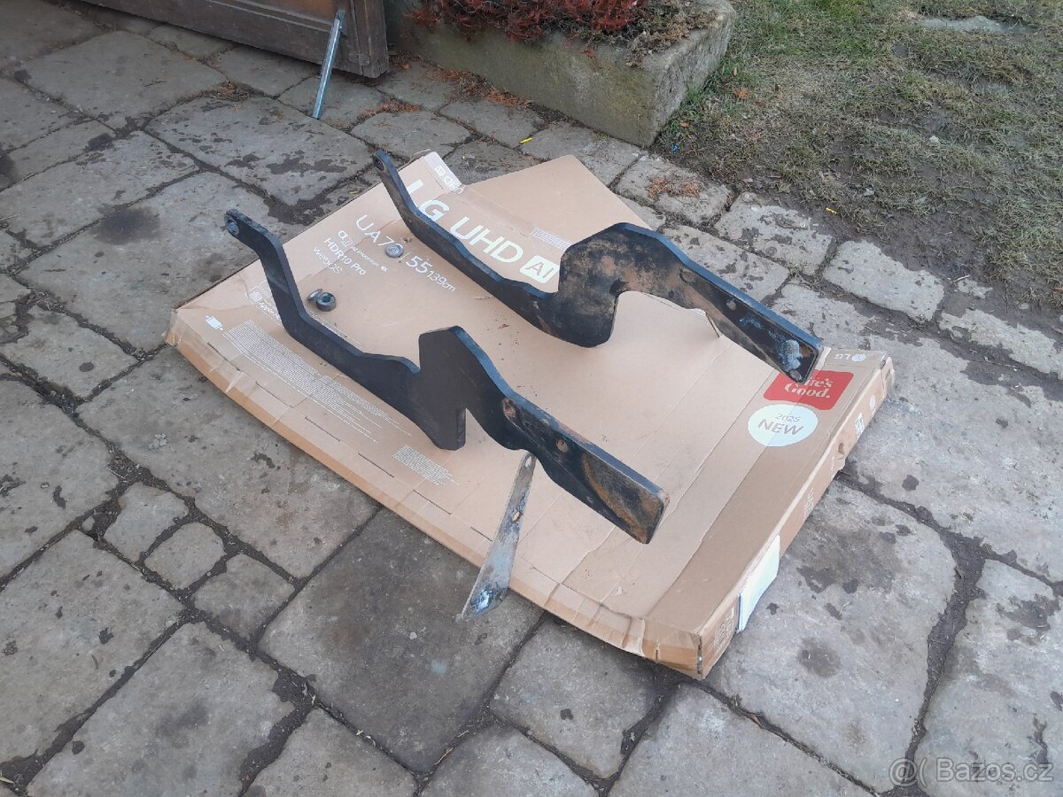 Podvázání Case JXU - 3