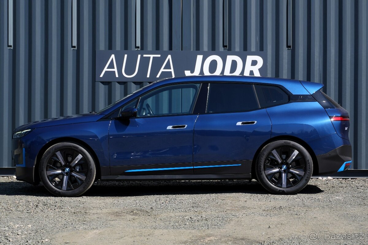 BMW IX 40 xDrive 240 kW, Masáže, Záruka, H/K, SoH 97% - 3