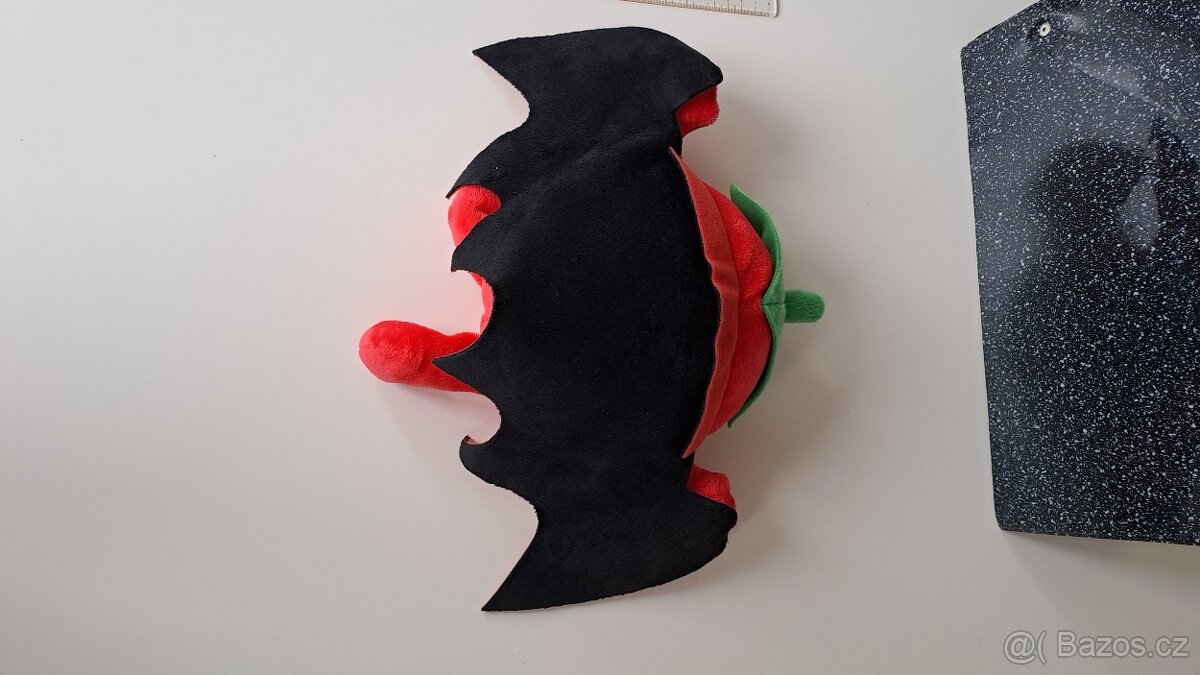 Plyšové rajče upír. - 3