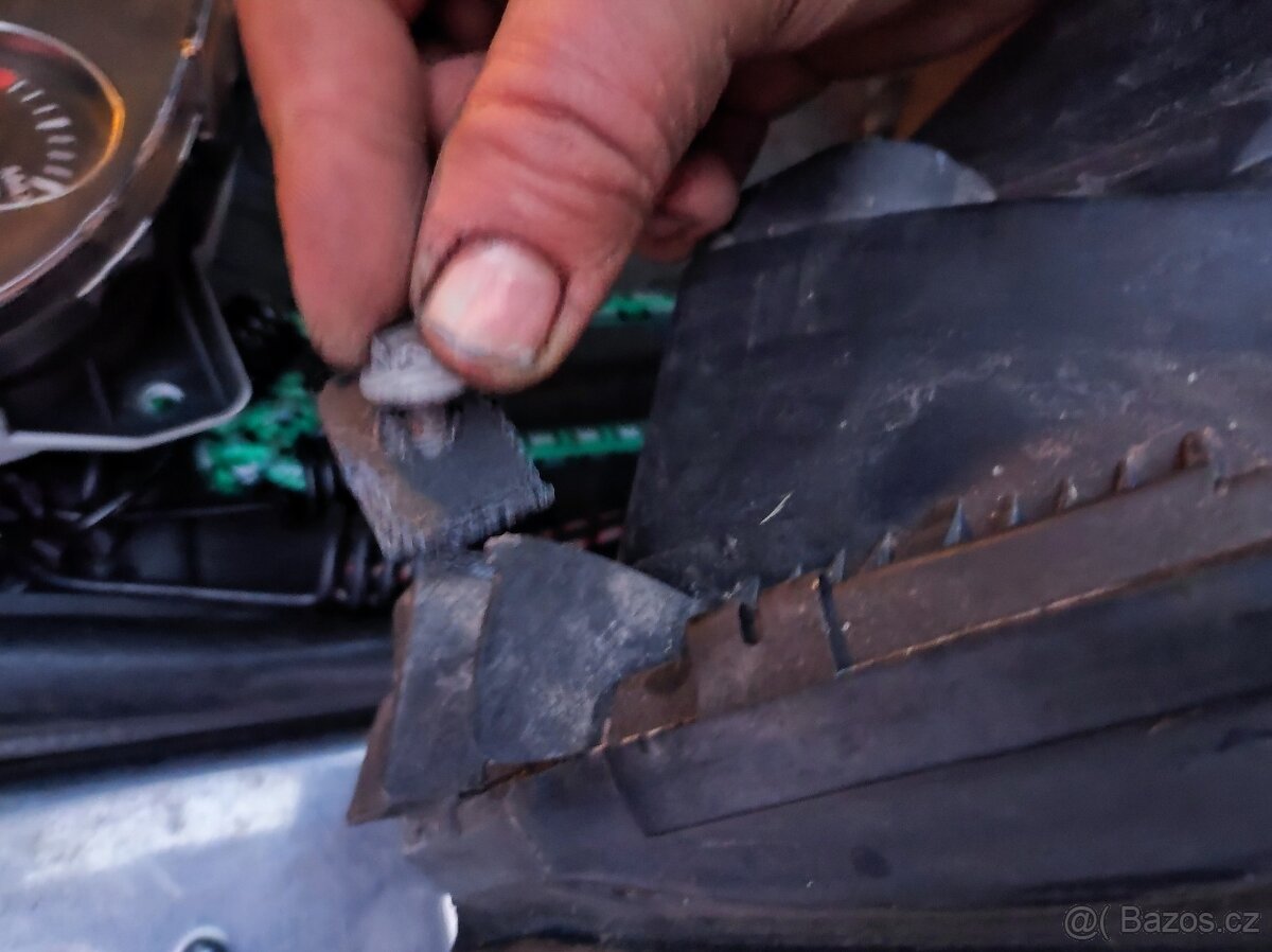 Xenony Volvo V70, S60 - 3