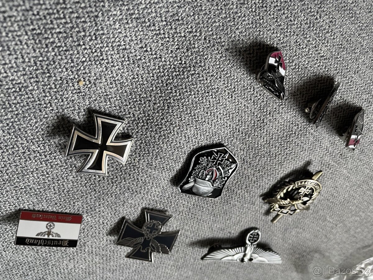 Sběratelské vojenské odznaky - 3