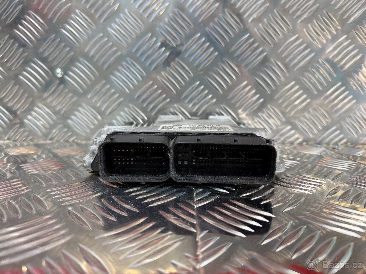 ŘÍDICÍ JEDNOTKA MOTORU 03G906021AB - 3