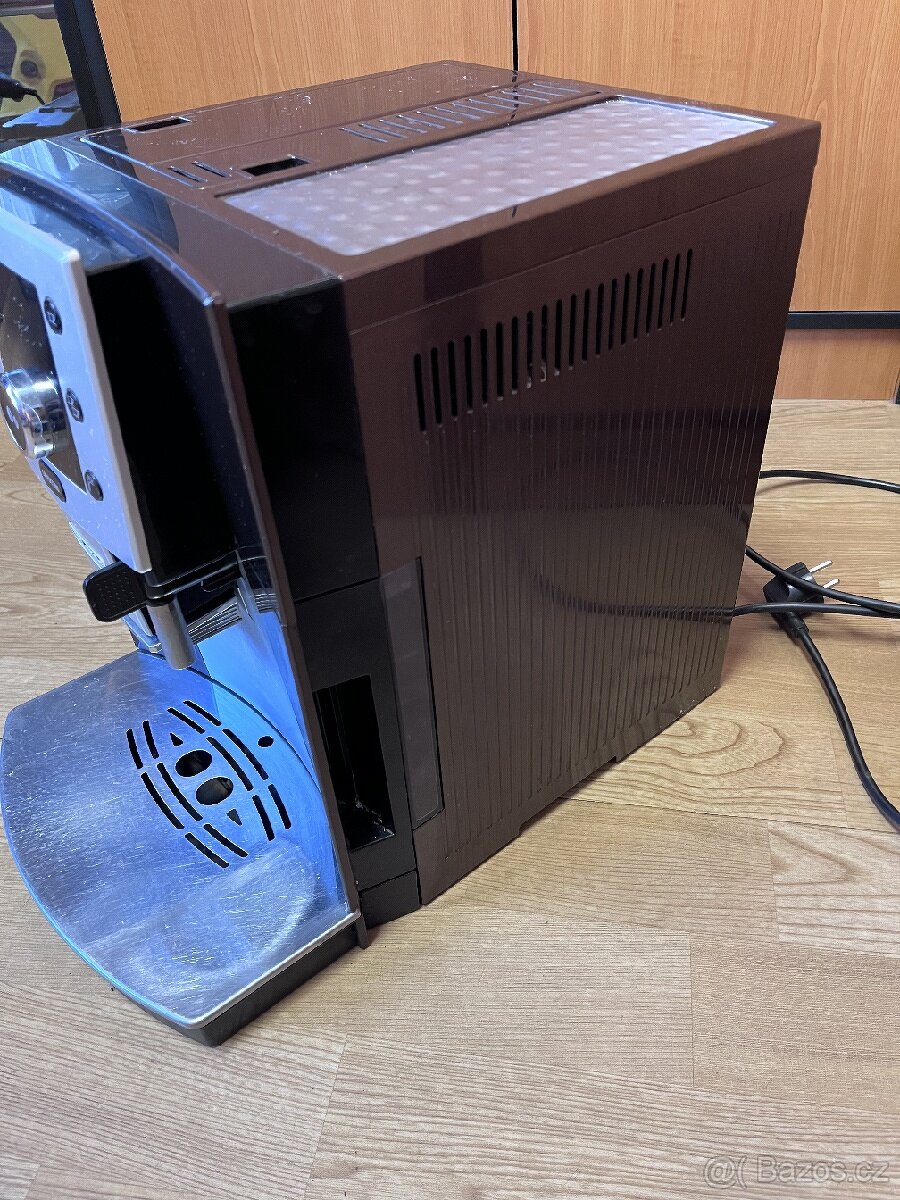 Kávovar DeLonghi - 3