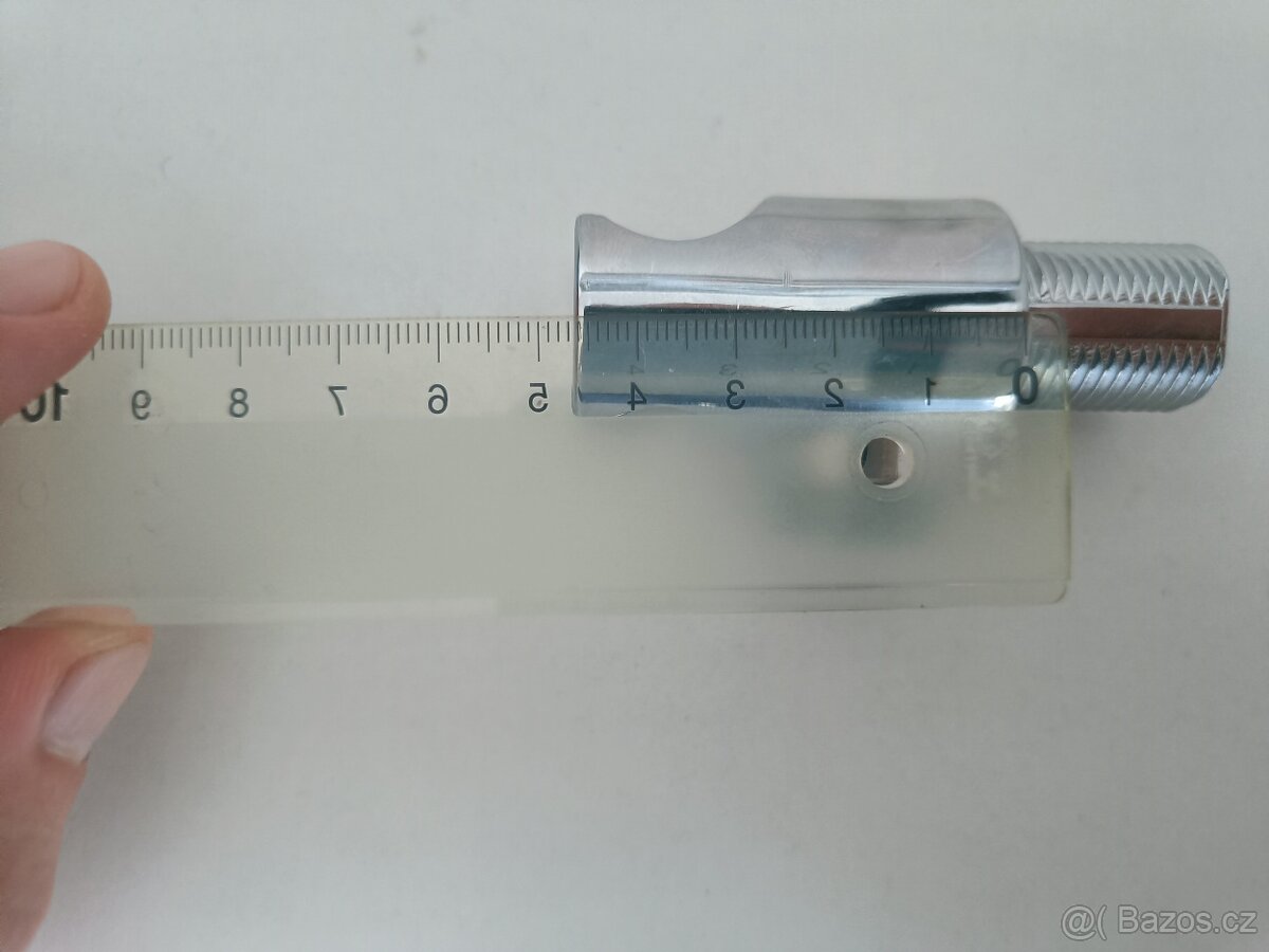 Držák sprchy s vývodem pro hadici - 3