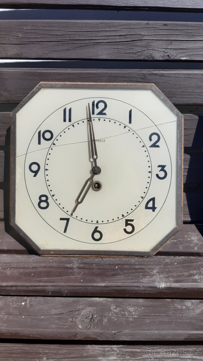 4ks starých hodin - 3