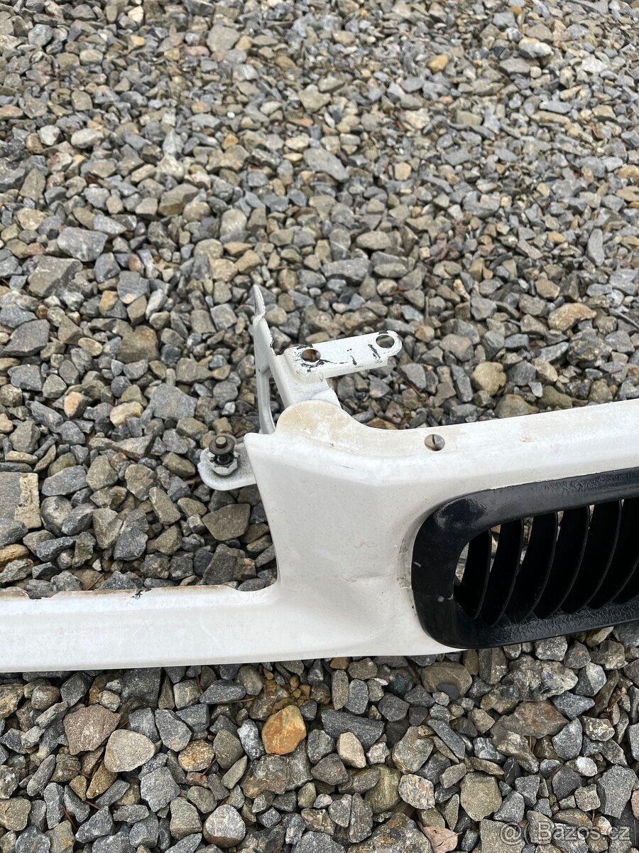 Bmw e36 maska - 3