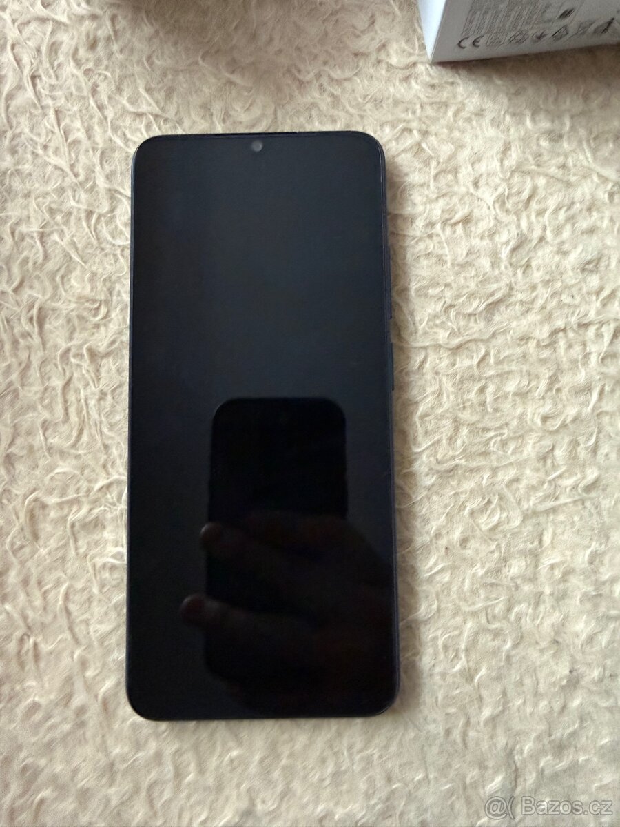 PRODÁM MOBILNÍ TELEFON XIAOMI - 3