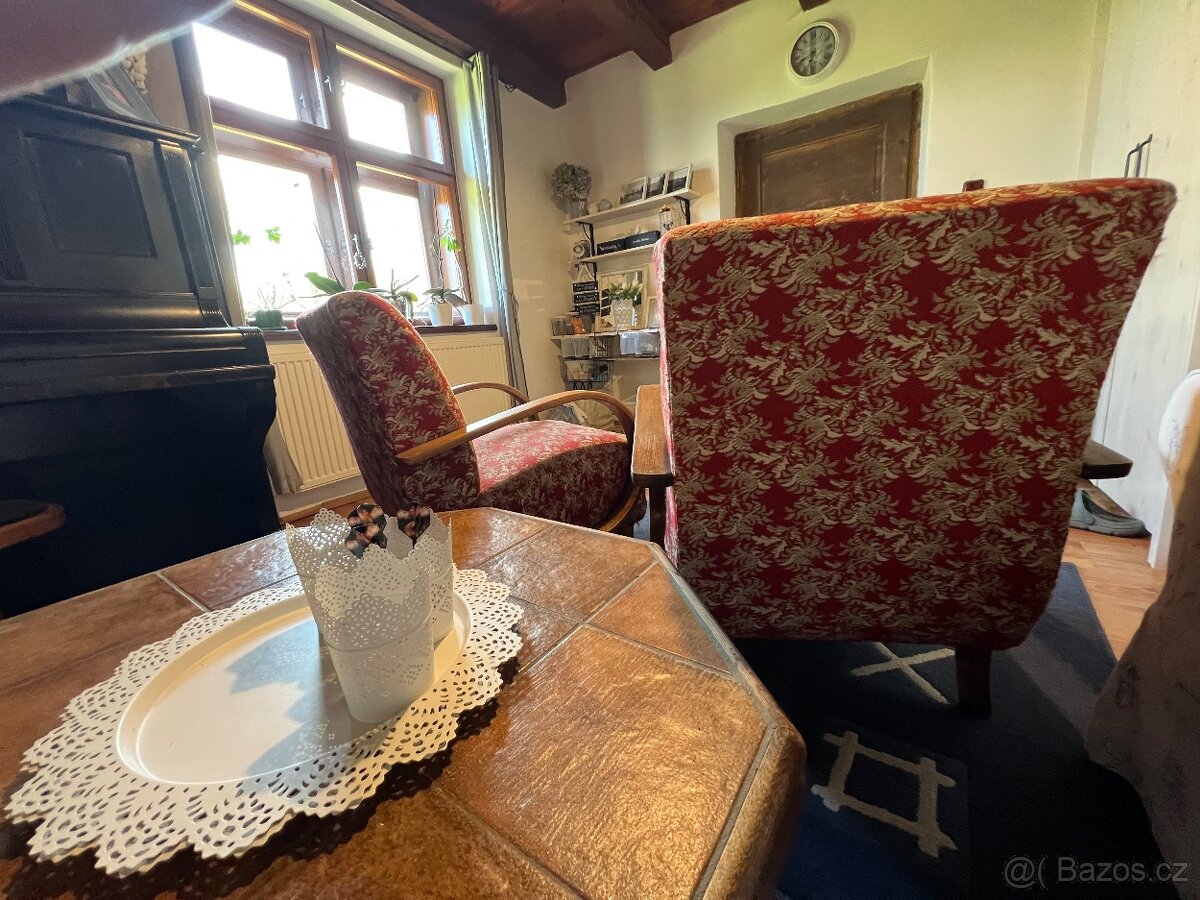 KŘESLA HALABALA - 3