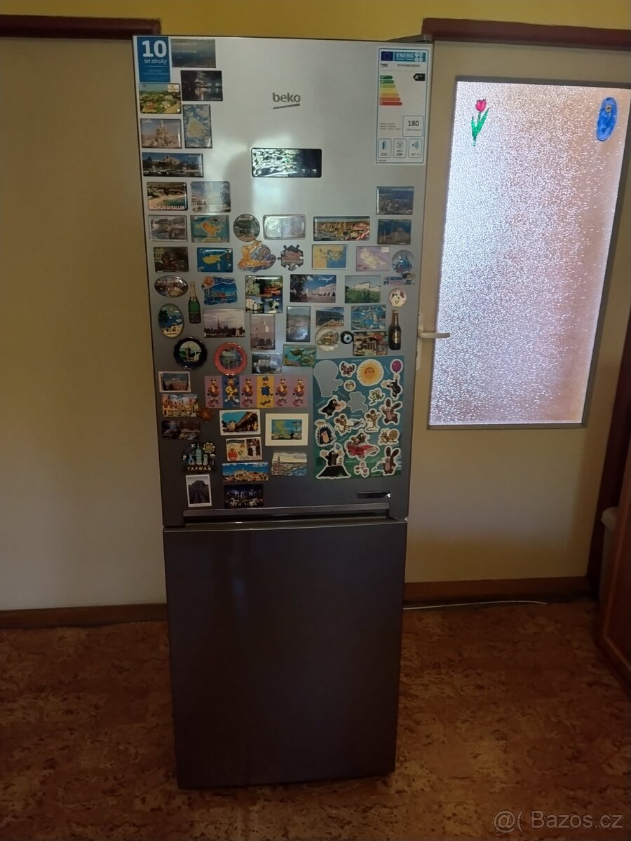 Skříně a spotřebiče - 3