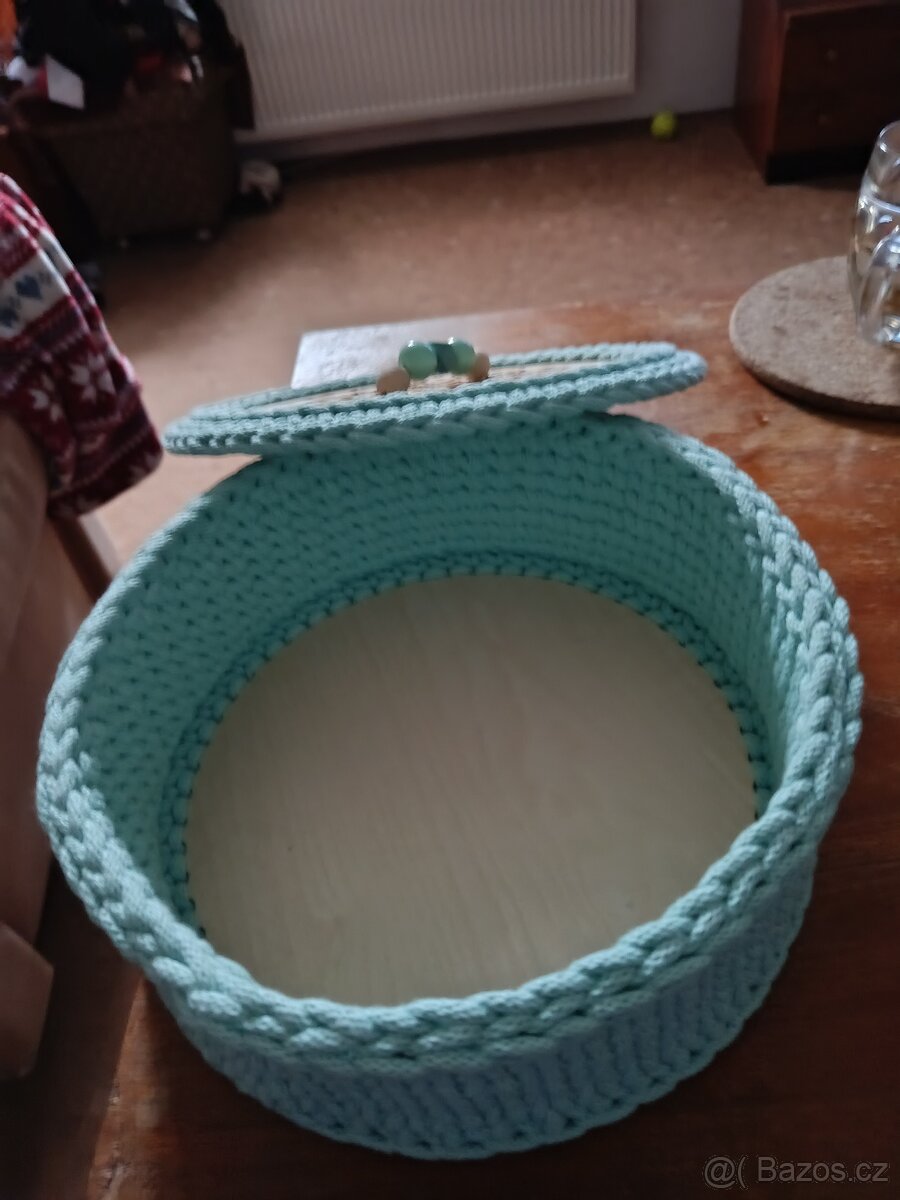Háčkovaný košík, nový, nepoužitý. - 3