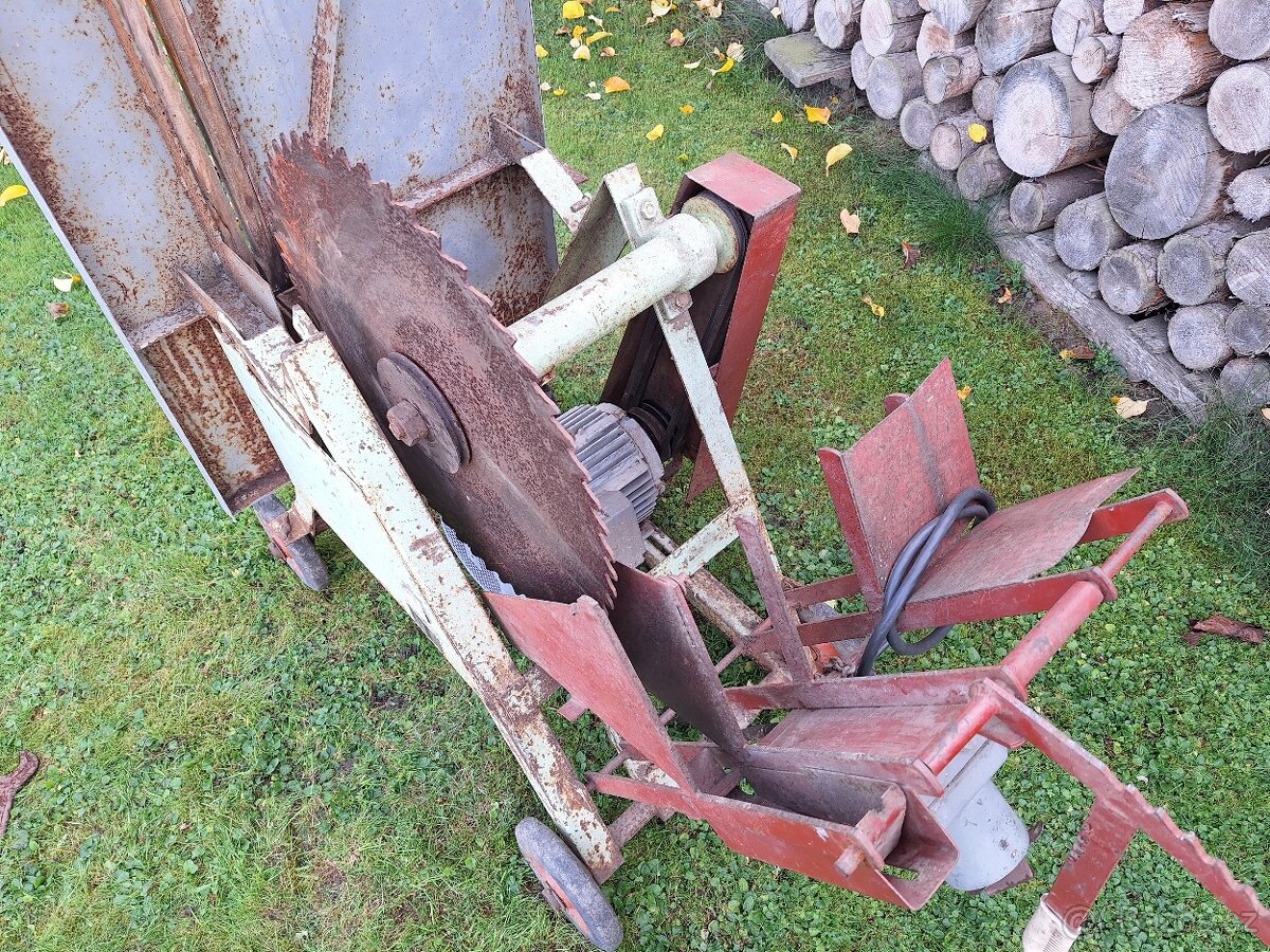 Cirkularka štípačka Narex HVP 77, tovární výroba - 3