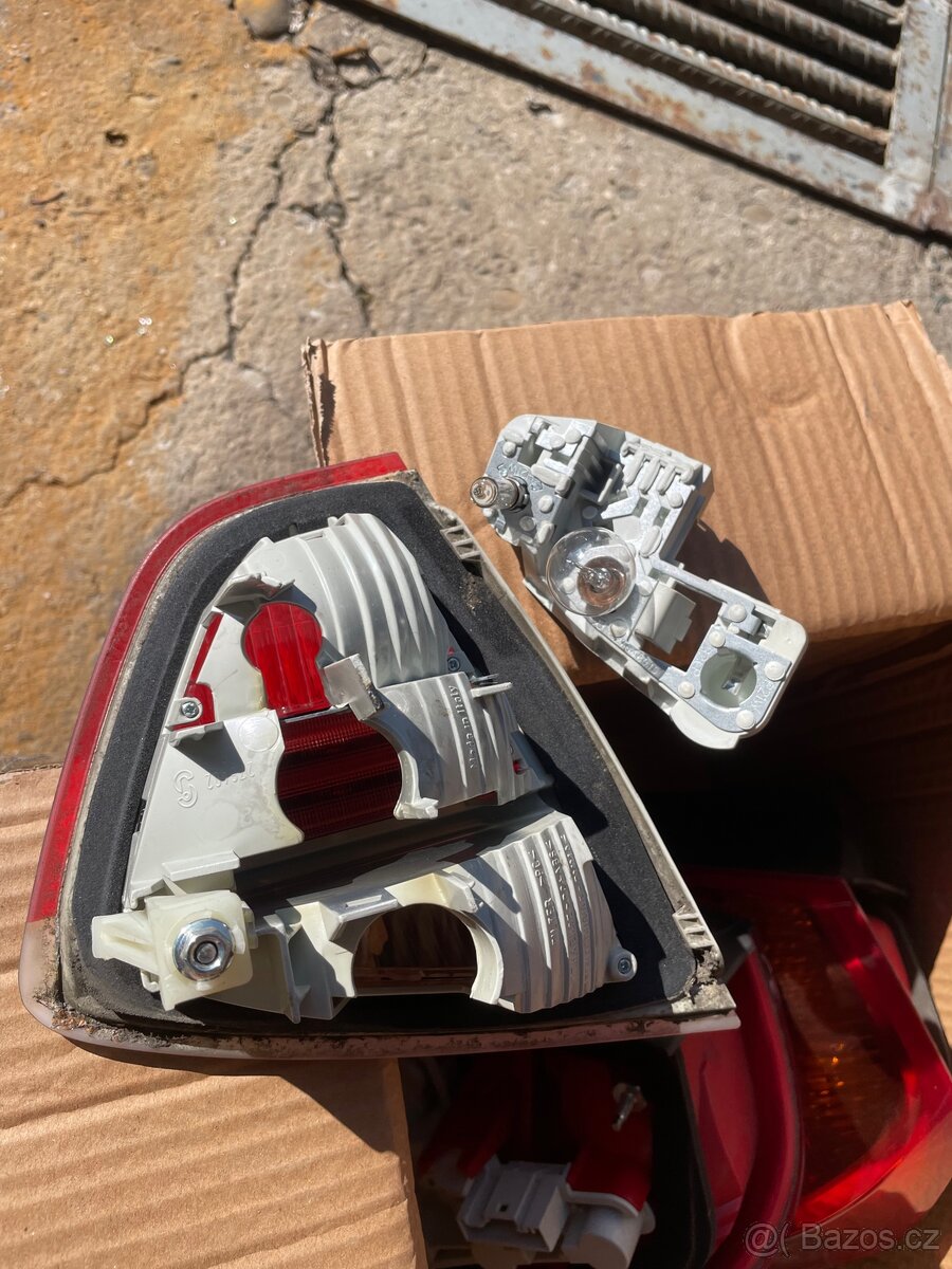 Zadni svetla bmw e90 - 3