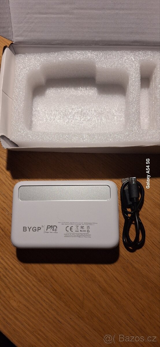 Powerbanka 20 000 mAh. - 3