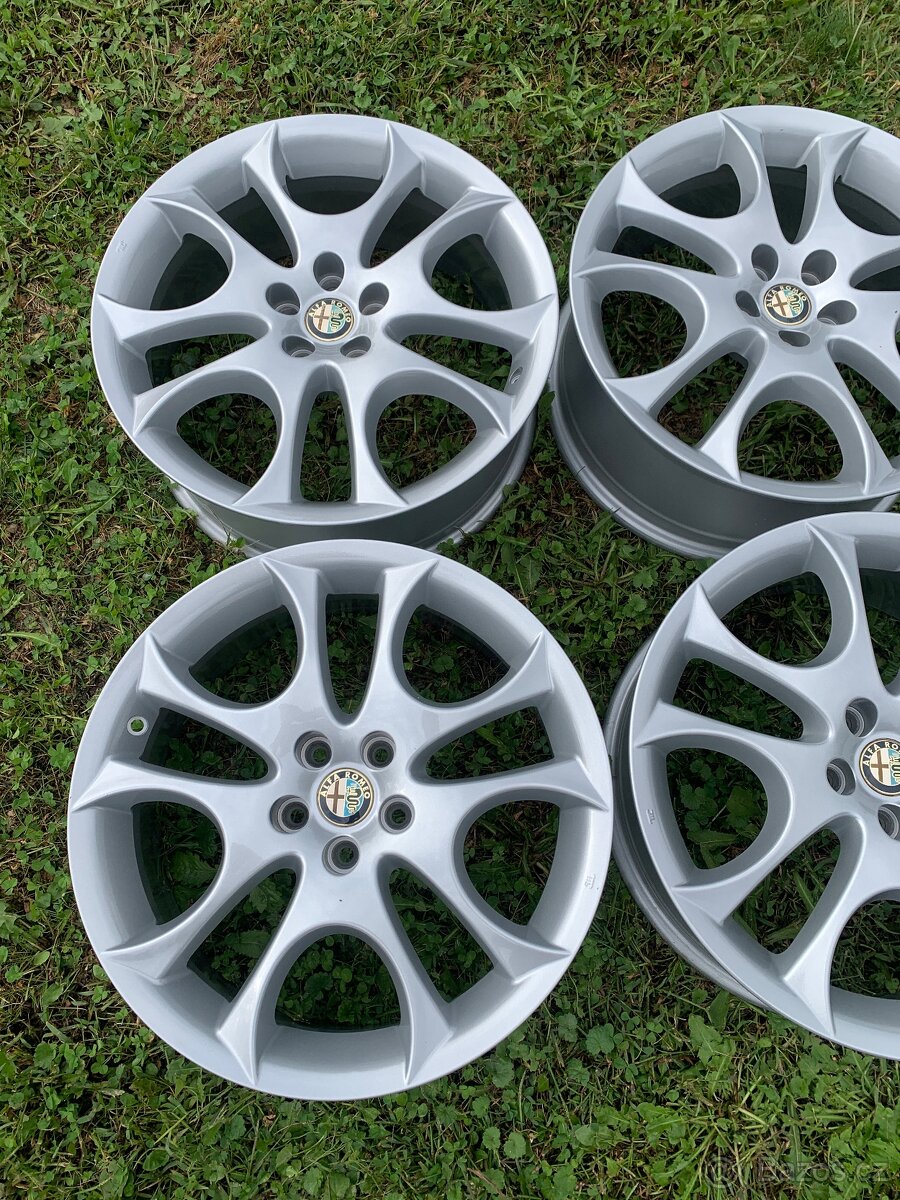 ALU ALFA ROMEO 5X98 R17’ AR156 FACE - 3
