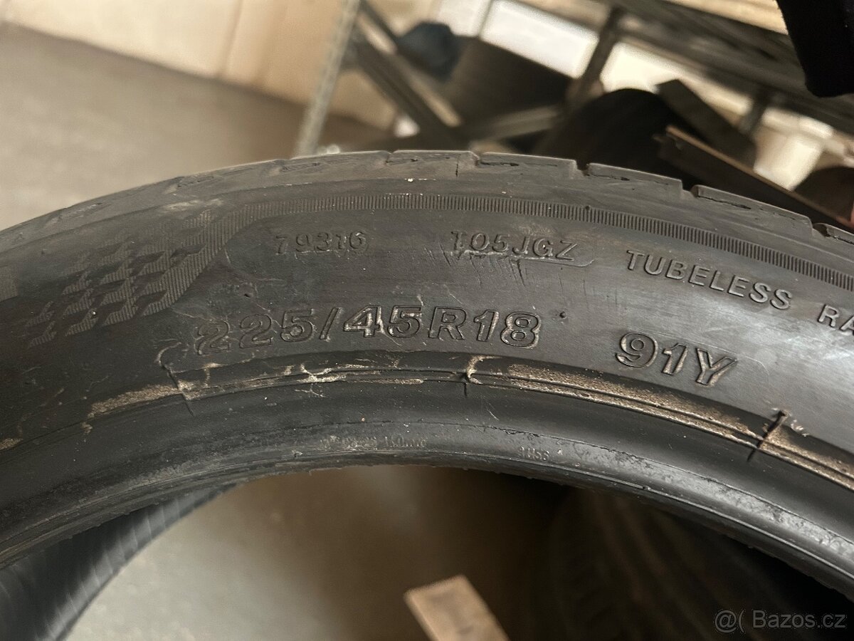 225/45/R18 letní - 3