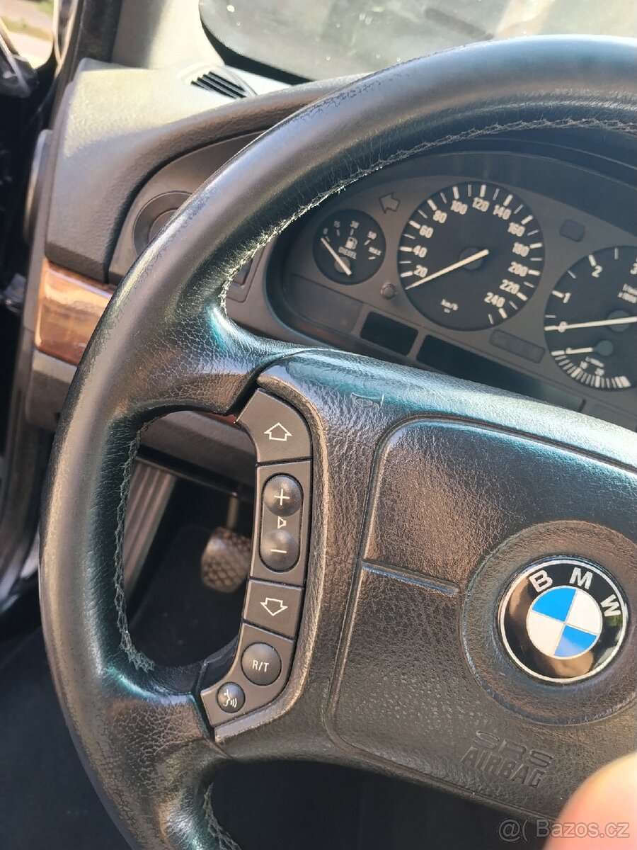 BMW E39 volant facelift - 3