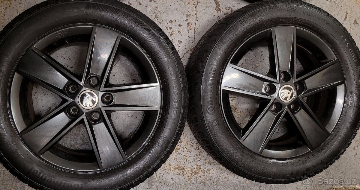 Škoda Octavia 3,alu 16',černé,zimní Continental - 3