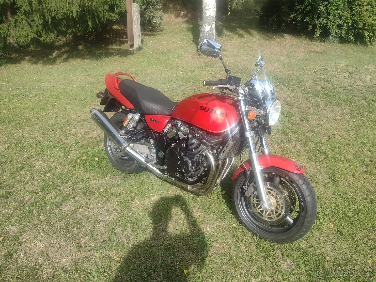 Suzuki GSX 750 Inazuma - 3