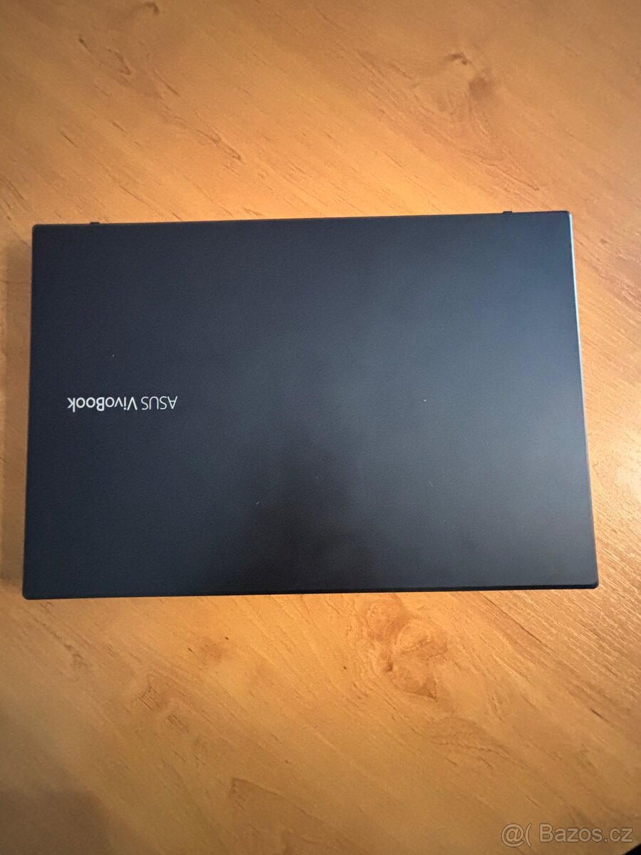 ASUS VivoBook 15 - 3