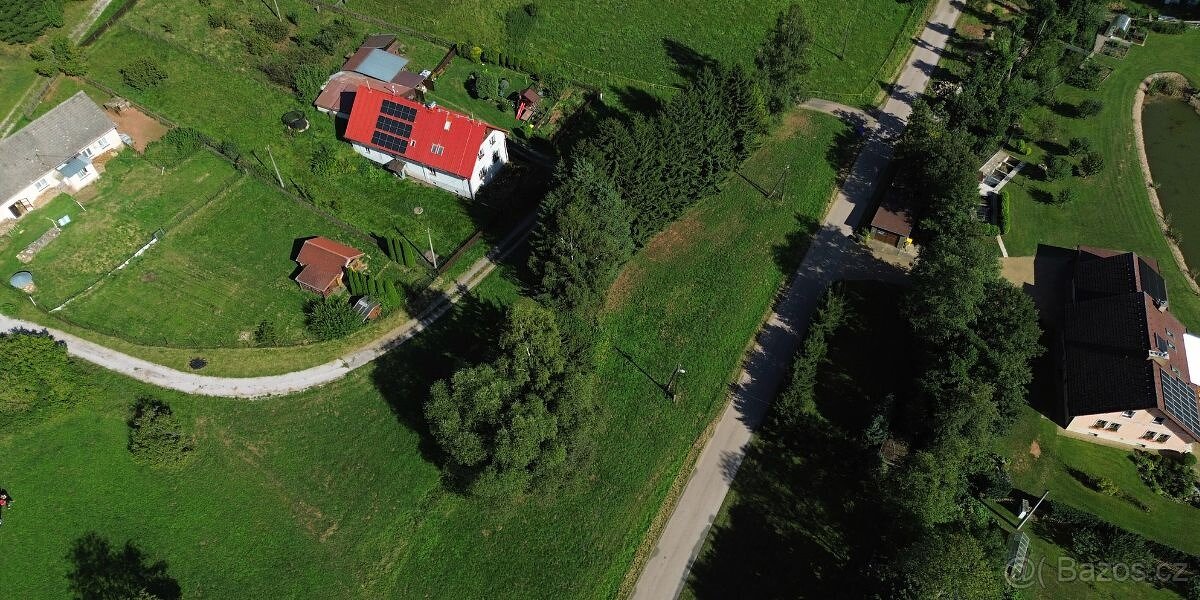 Prodej stavebního pozemku 1032 m² - 3