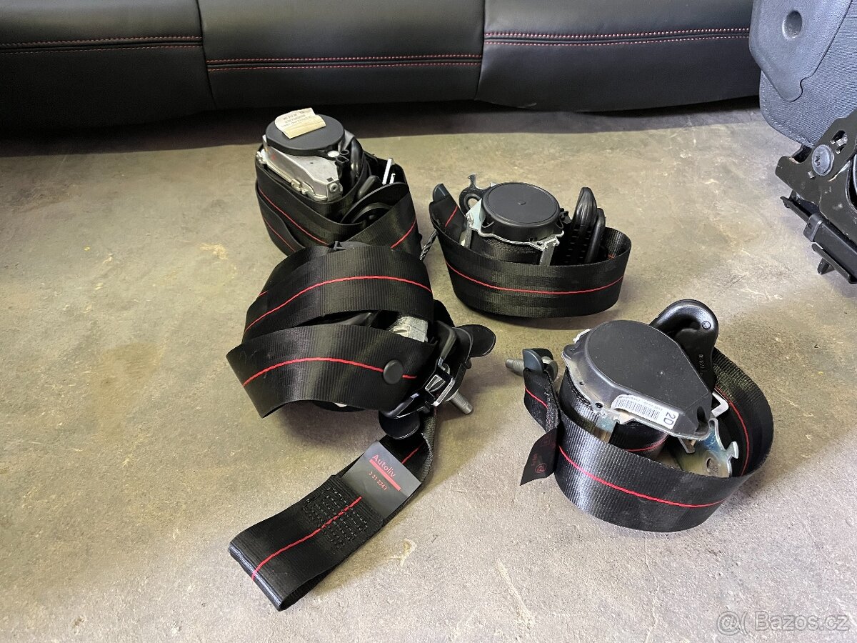 Sada sedaček Peugeot 208 GTI - 3