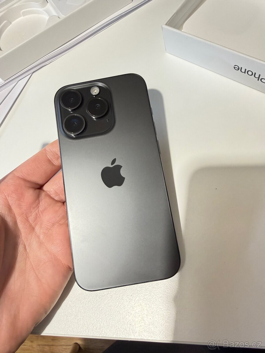 iPhone 15 pro 128gb černý titan - 3