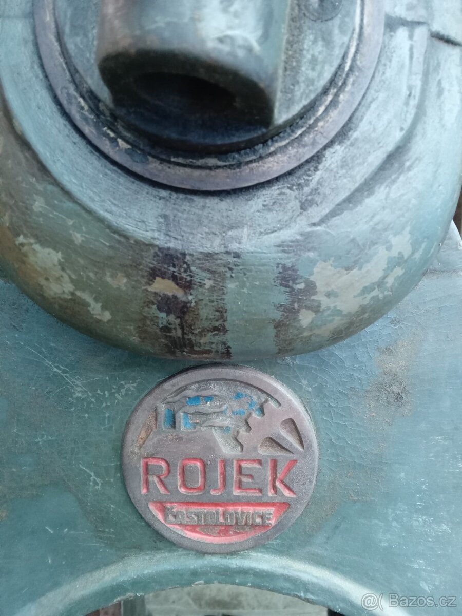 Litinová hoblovka s dlabačkou zn. ROJEK - 3