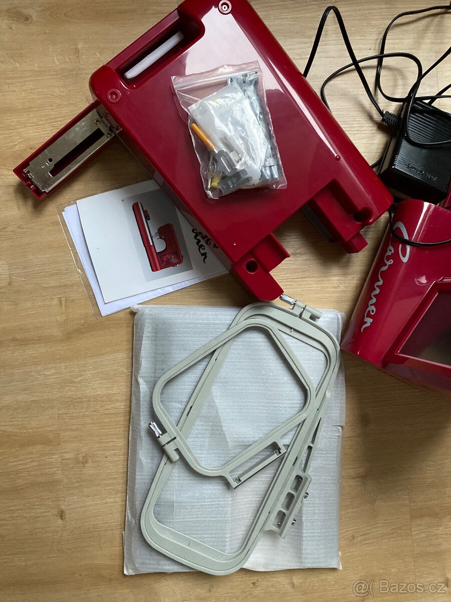 Šicí a vyšívací stroj - 3