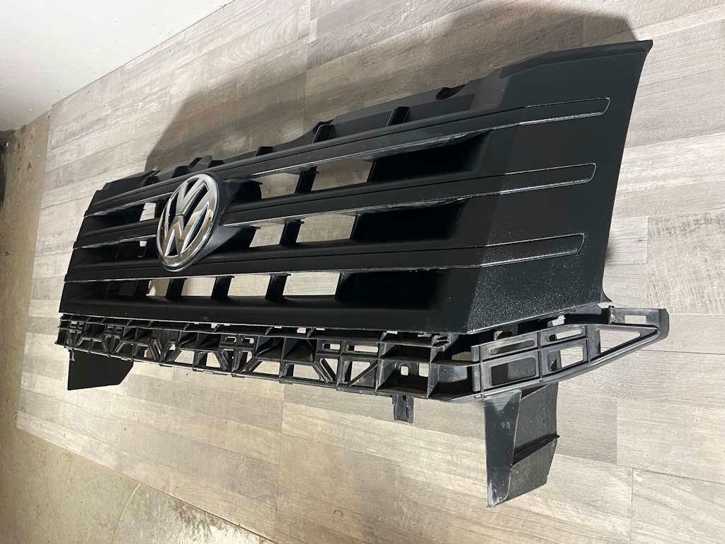 VW CRAFTER 2E 11-17 FACELIFT - maska - 2E0853653E - 3