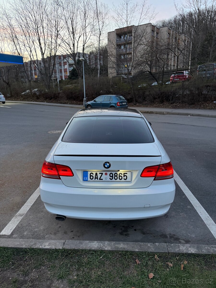 BMW 320d Coupé (E92) - 3