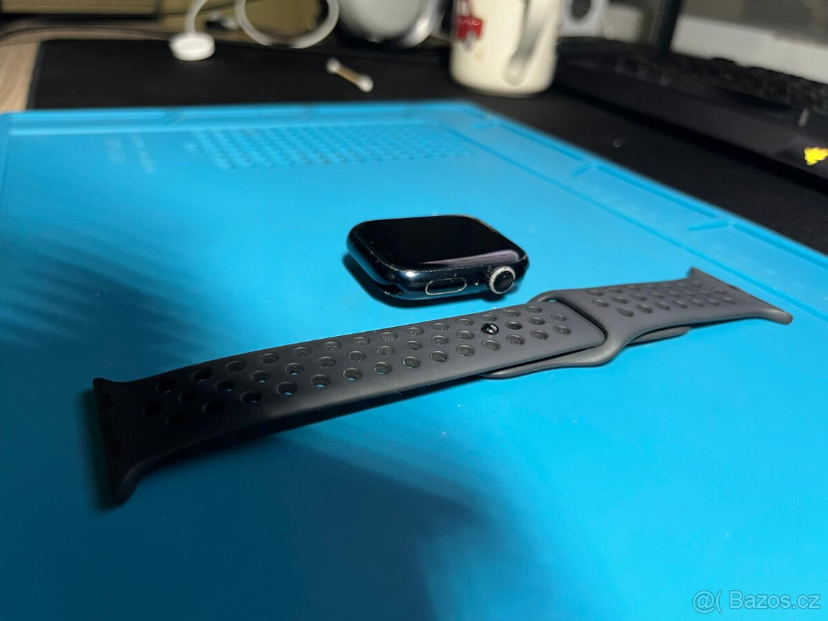 Apple Watch 7 45 mm - 3