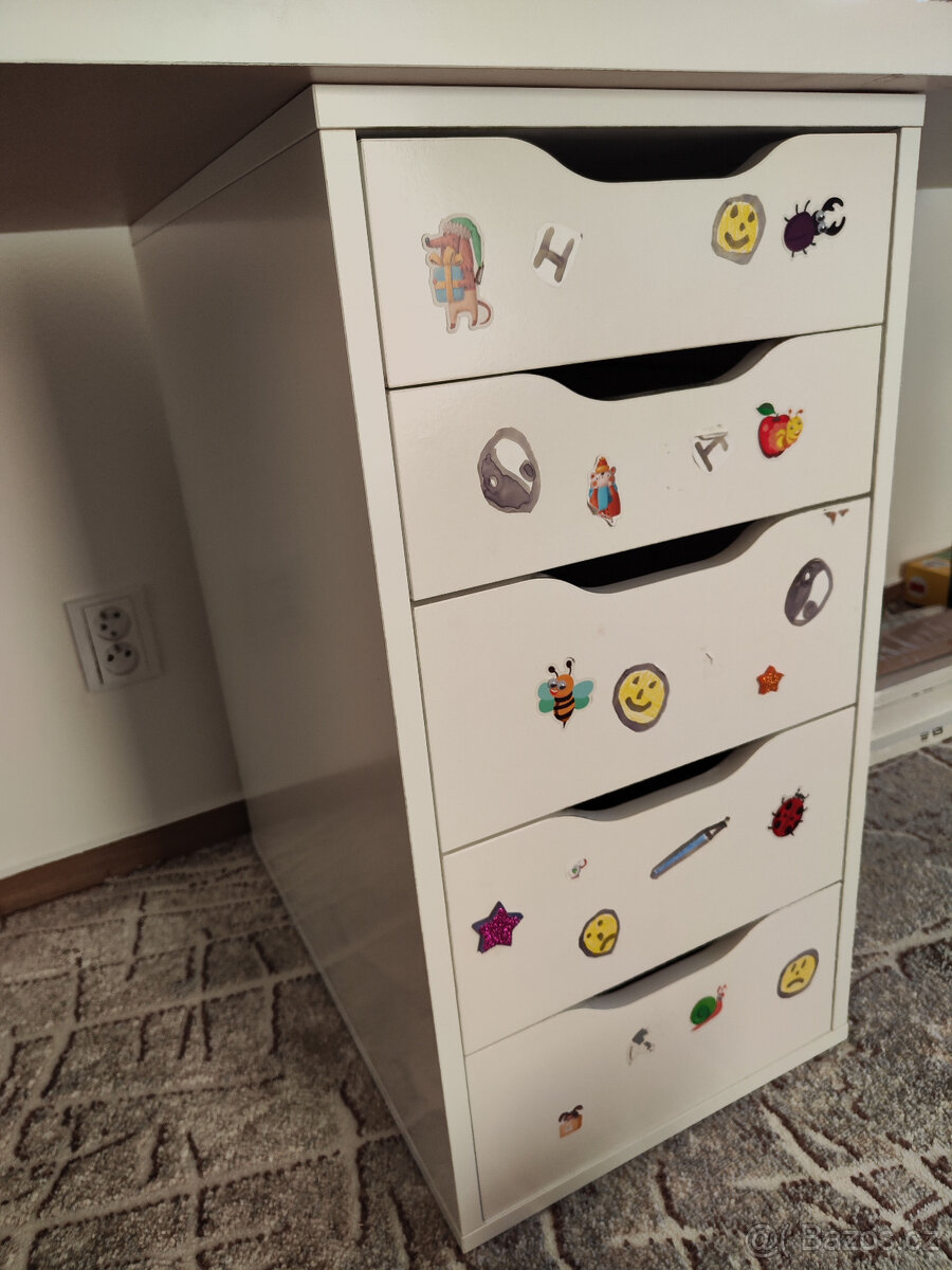 Dlouhý dětský stůl pro 2 děti - 3