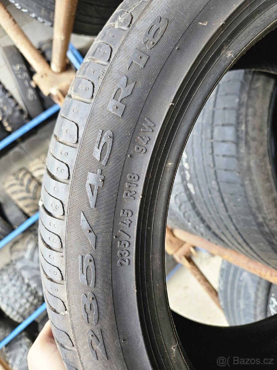 1ks Letní pneu 235/45R18 Pirelli - 3