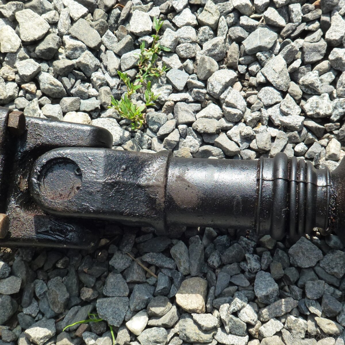 Suzuki Samurai zadní kardan - 3