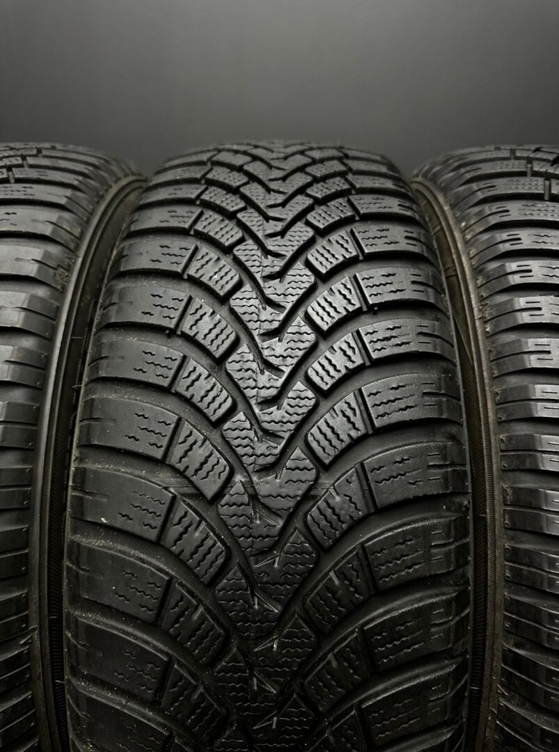 Sada pneu Falken 215/60/17 - 3