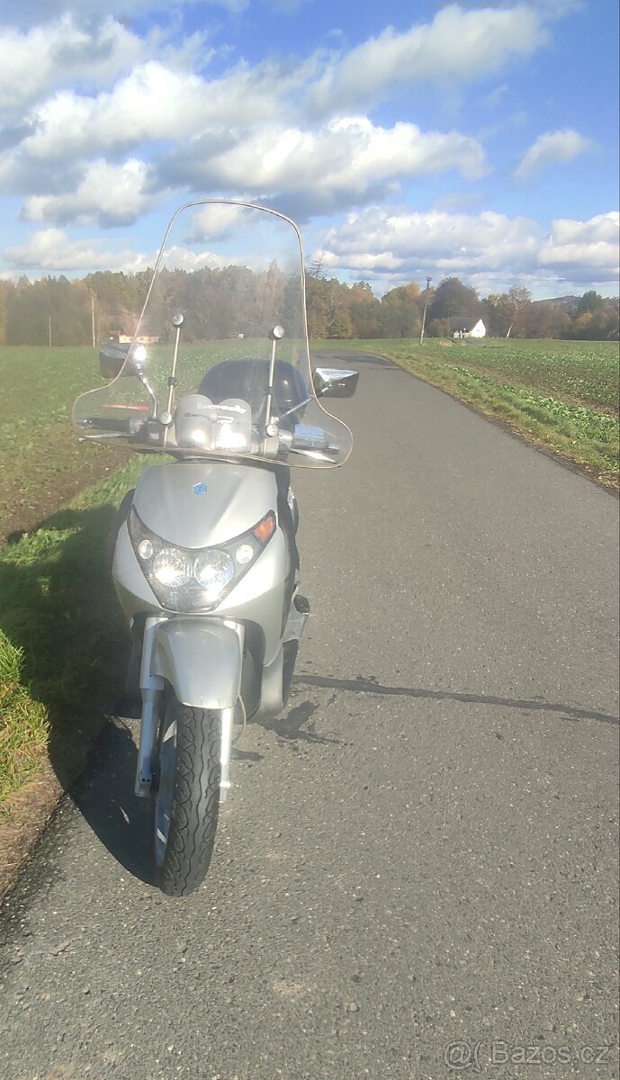 Piaggio Beverly 200 - 3