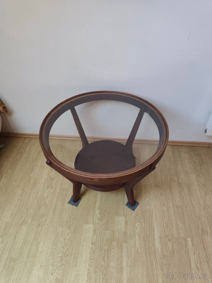 Konfereční stolek Koželka a Kropáček - 3