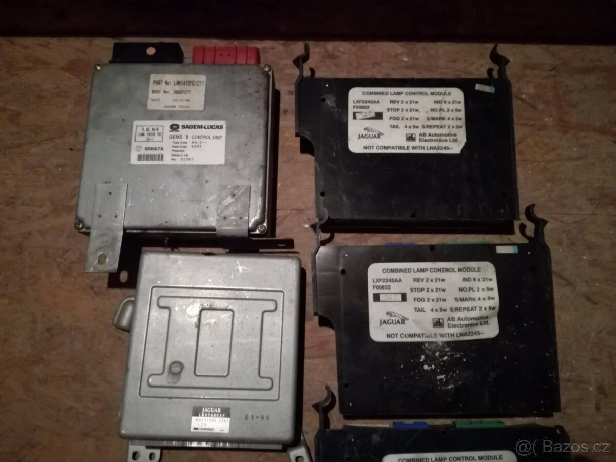 Jaguar XJ40 a X300 řídící jednotky - 3