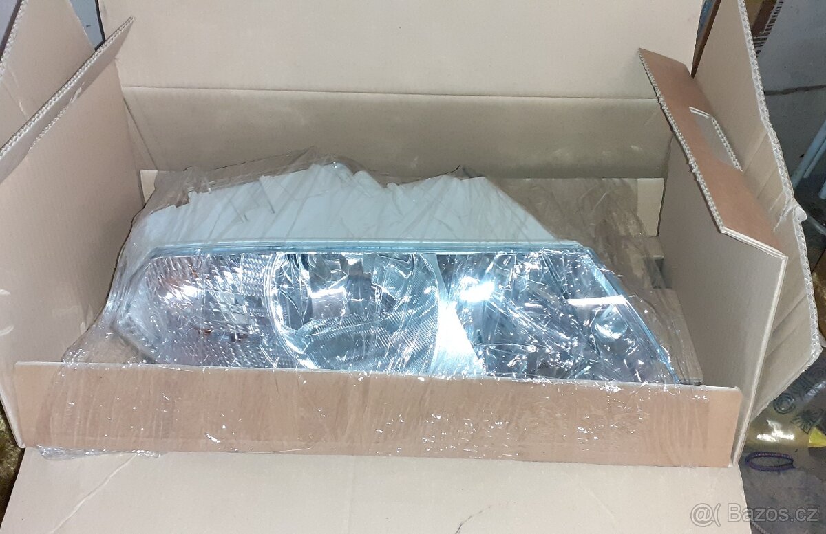 Světlo př. pravé - Octavia II, original díl, NOVÉ - 3