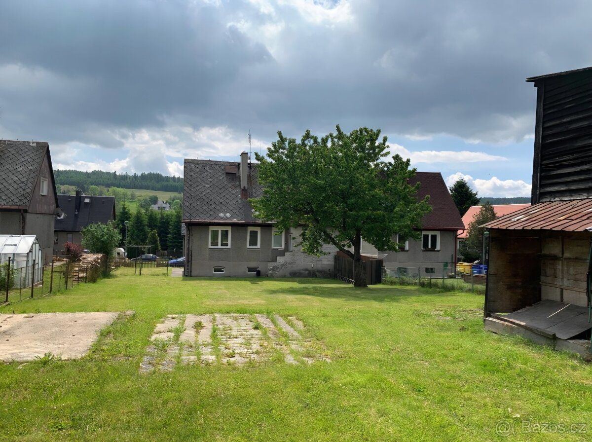 Prodej rodinného domu 4+kk s garáží, Kovářská, ulice Husova - 3