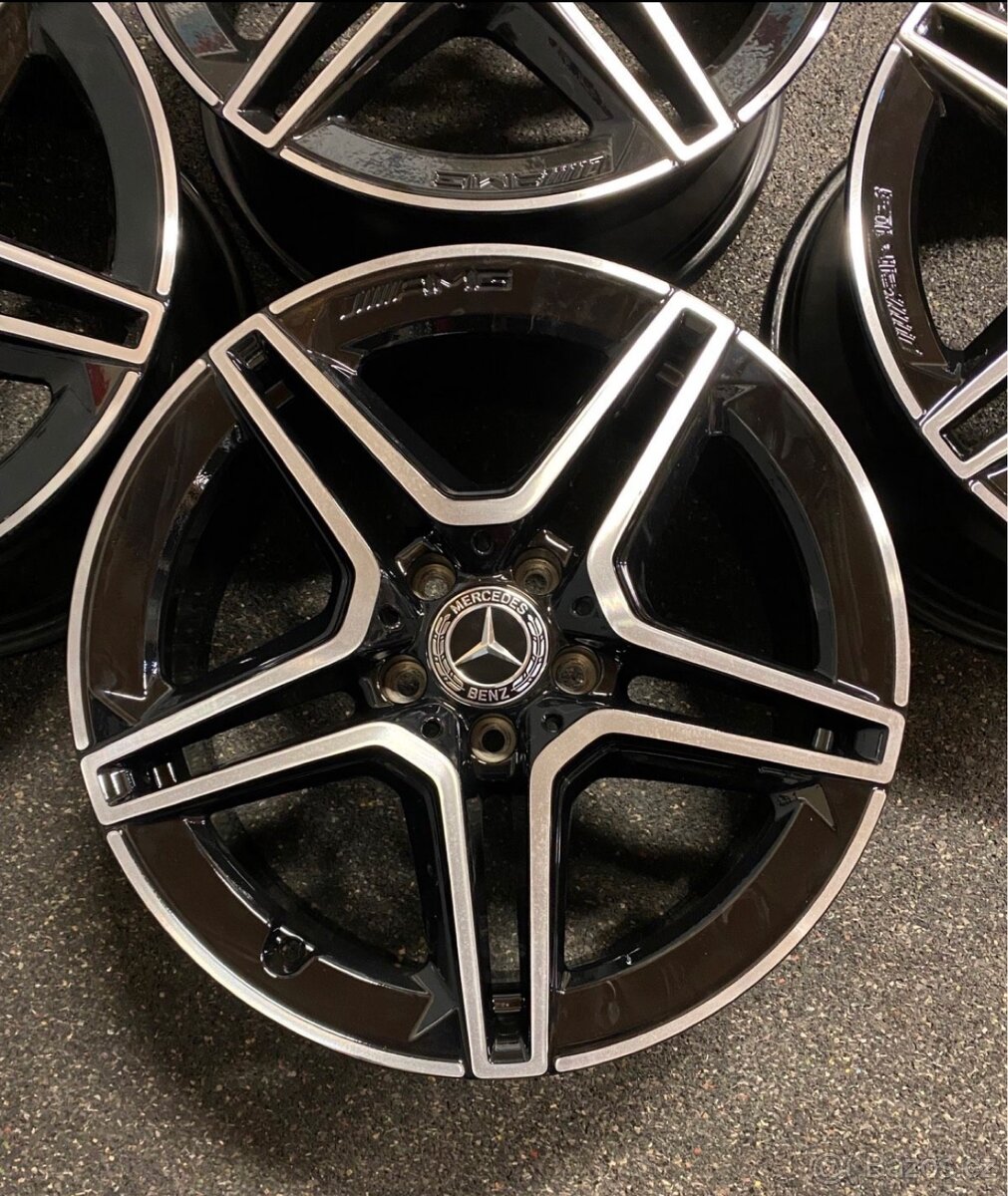 ORIGINÁLNÍ ALU KOLA MERCEDES AMG GLC R19 - 3