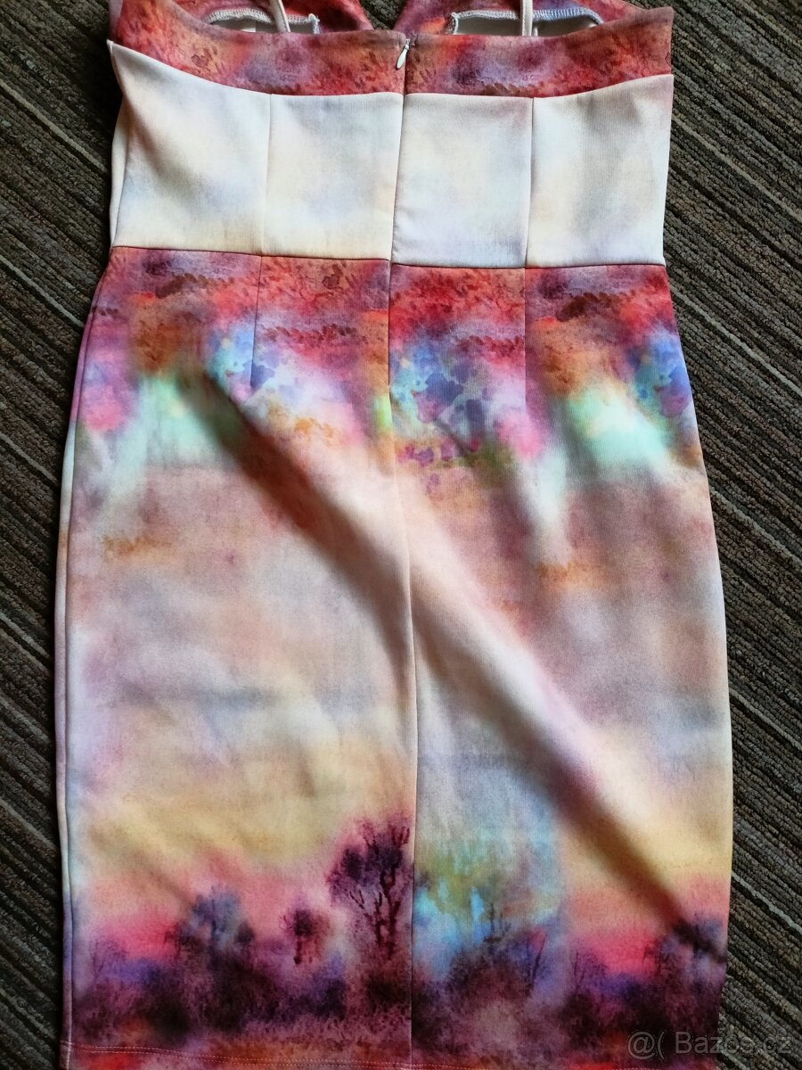 Pouzdrové šaty - 3