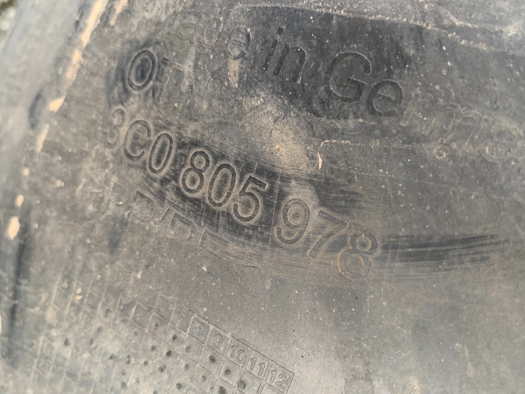 VW PASSAT B6 - 3C - nadkolí PP 3C0805978 3C0805912 - 3