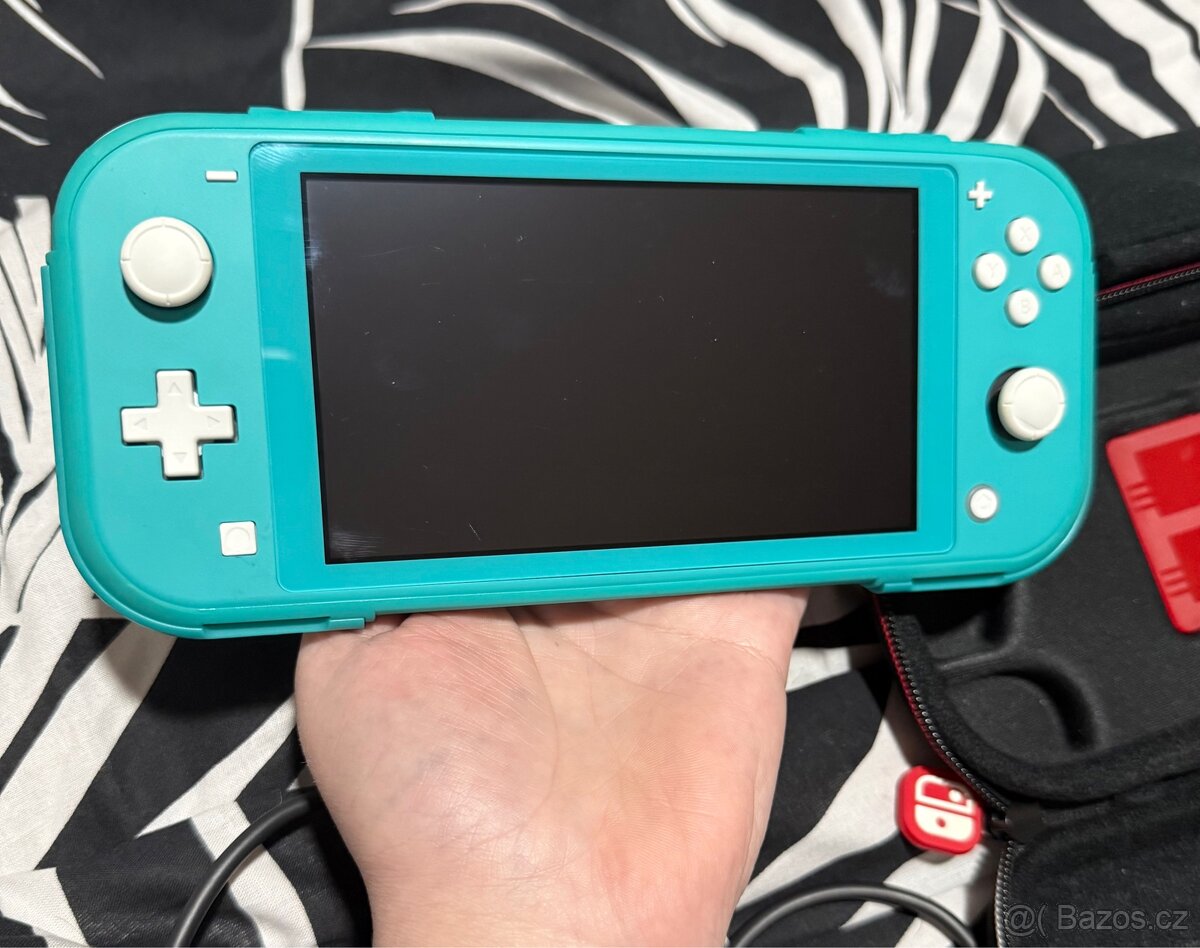 Nintendo switch lite - 3