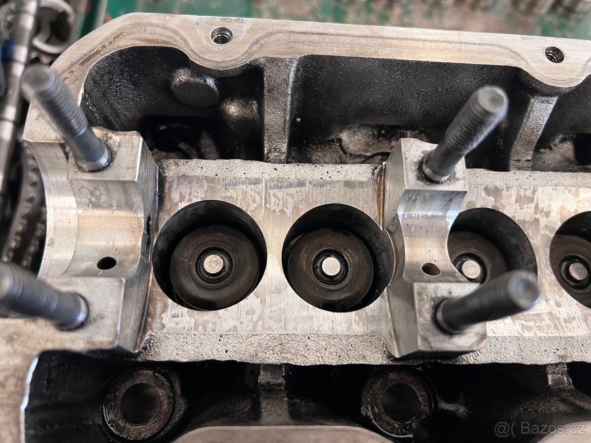 Hlava motoru 1.9 tdi 66kw - 3