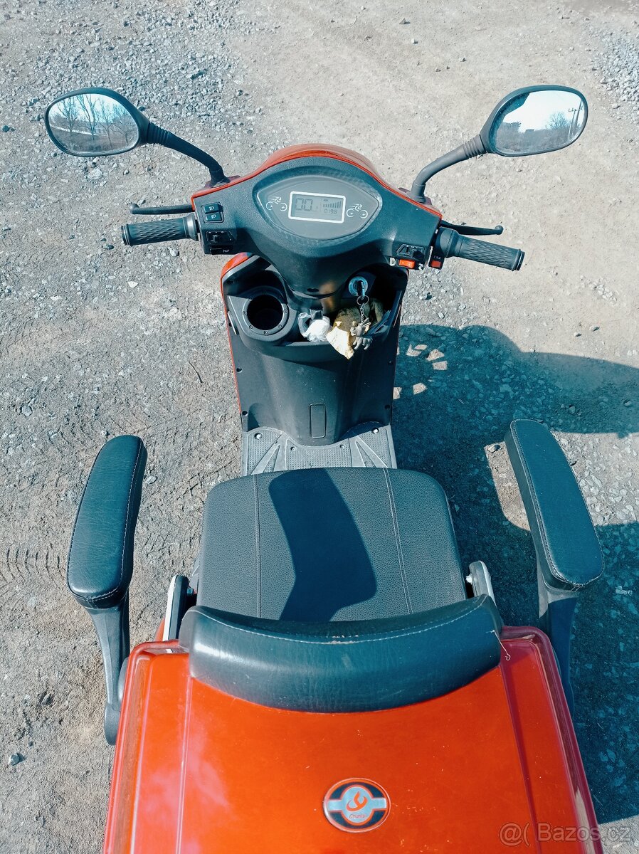 Elektrický skútr Selvo 31000 - 3